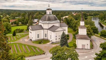 Kuva tuomiokirkosta
